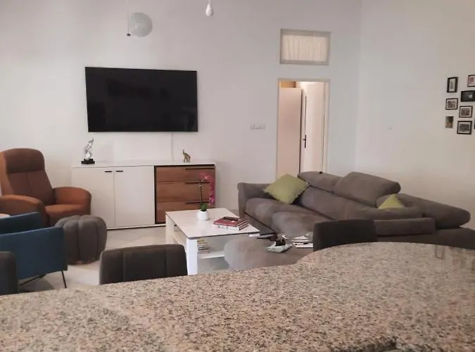 Modern Croatian House بولا