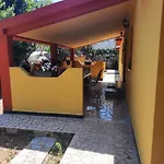 Modern Croatian House 풀라
